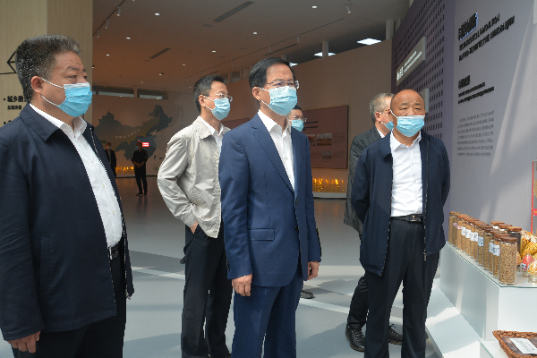 咸阳市人大来杨陵专题调研县市区人大工作和建设情况